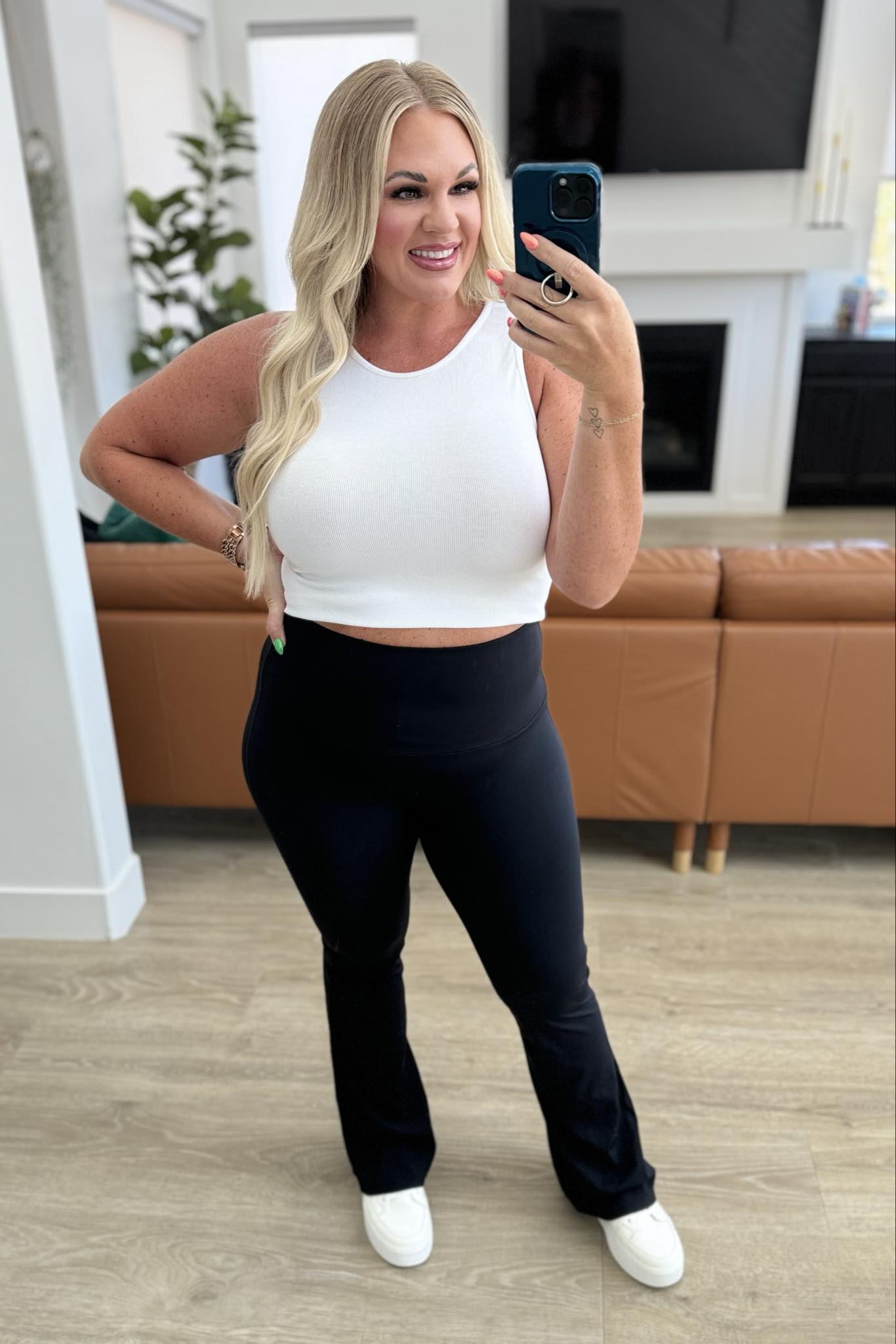 Fallon Flare Suck and Tuck Leggings