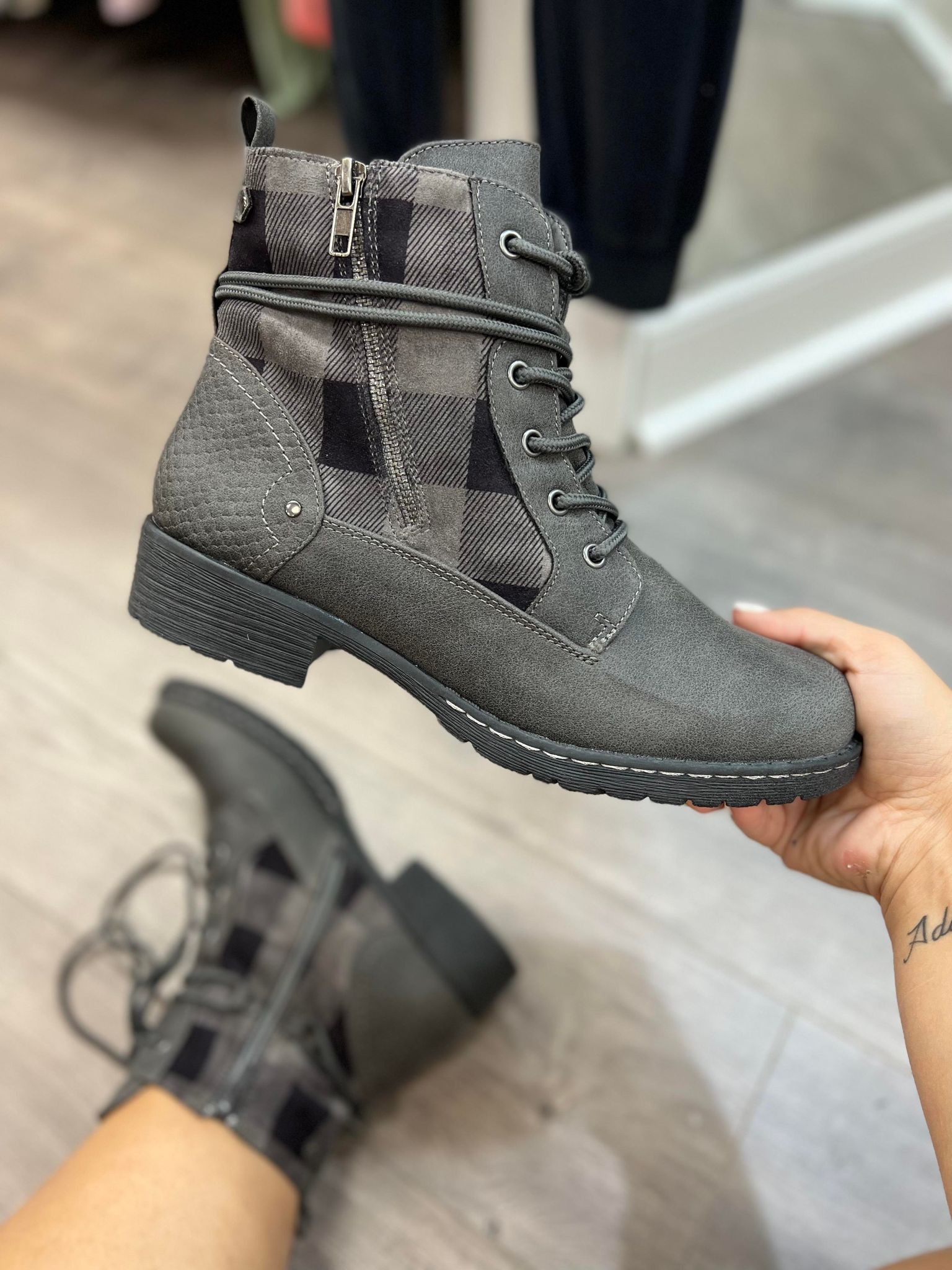 Very G Donny Boot in Grey Plaid